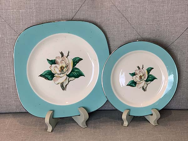 magnolia plates